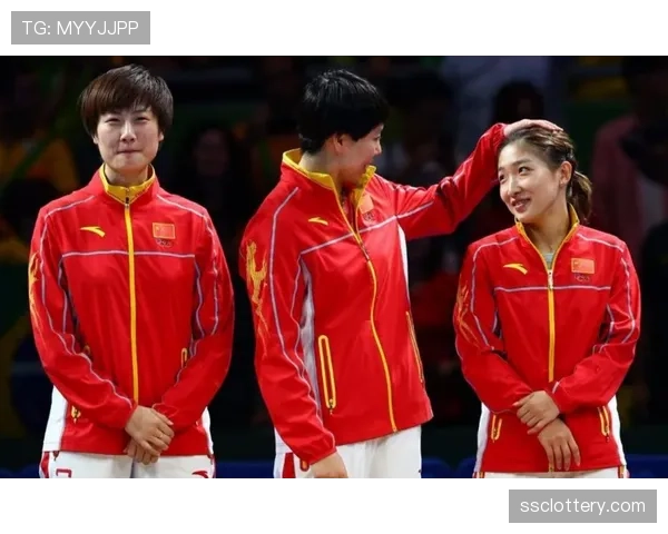 花絮：东京奥运冠军加拿大队员重返福地，赛前合影引怀旧